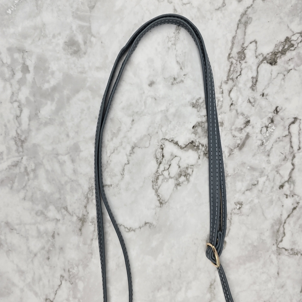 Gold and Gray Crossbody Bag with Sleek Design - Picture 3 of 12